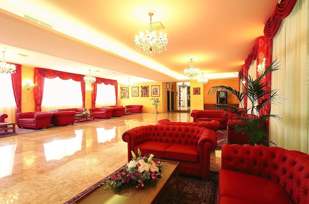 Grand Hotel Adriatico Montesilvano Marina 외부 사진