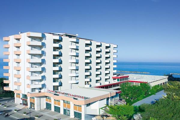 Grand Hotel Adriatico Montesilvano Marina 외부 사진