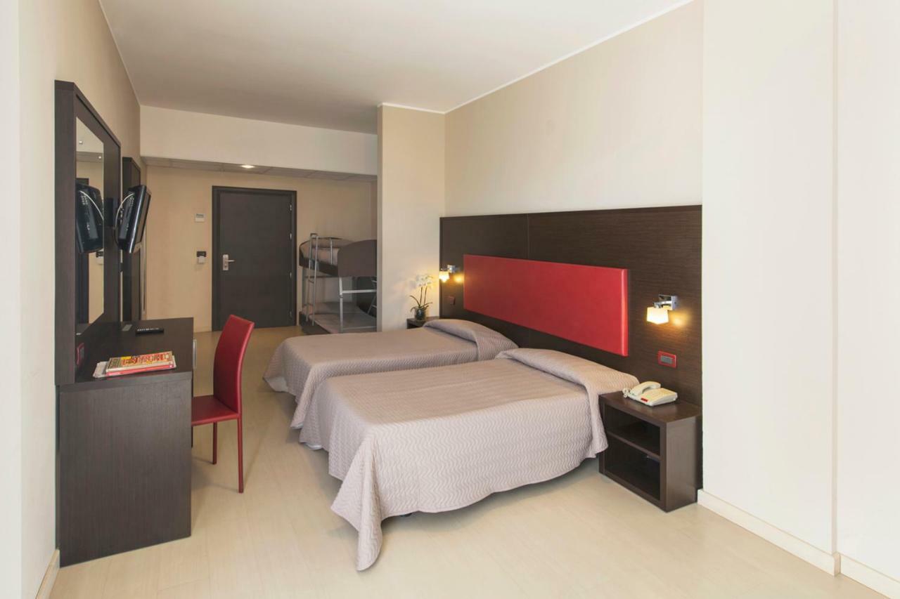 Grand Hotel Adriatico Montesilvano Marina 외부 사진