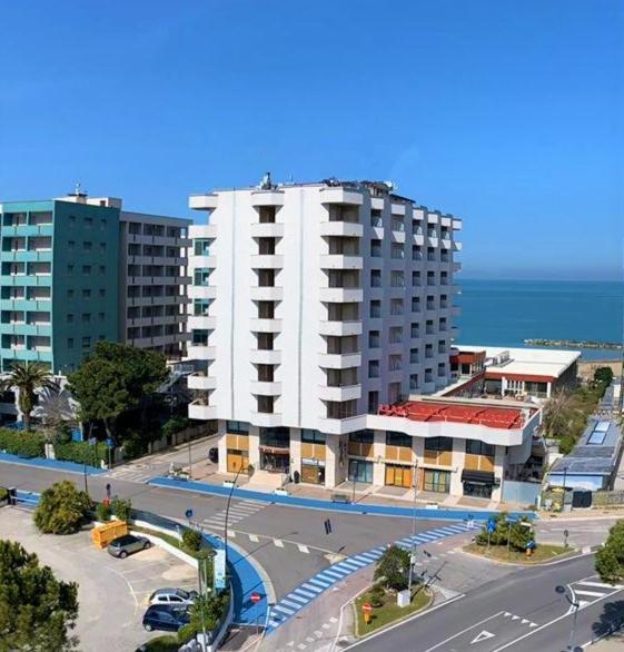 Grand Hotel Adriatico Montesilvano Marina 외부 사진